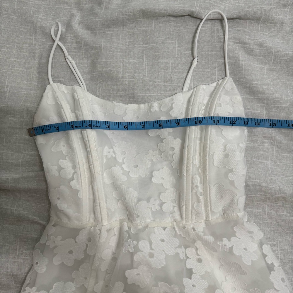 Lucy in the Sky White Mini Dress - Picture 9 of 11